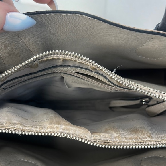 Mercer Medium Tri-Color Leather Crossbody Bag - Picture 10 of 14